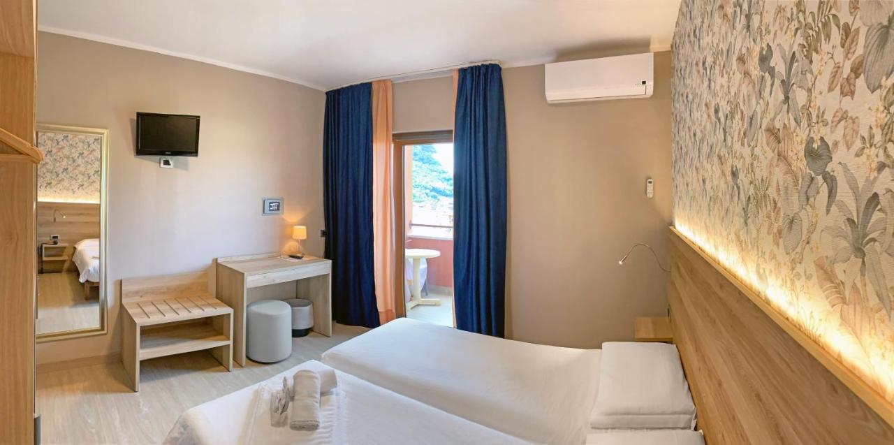 Double or Twin Room Balcony,1339154390:JPEG