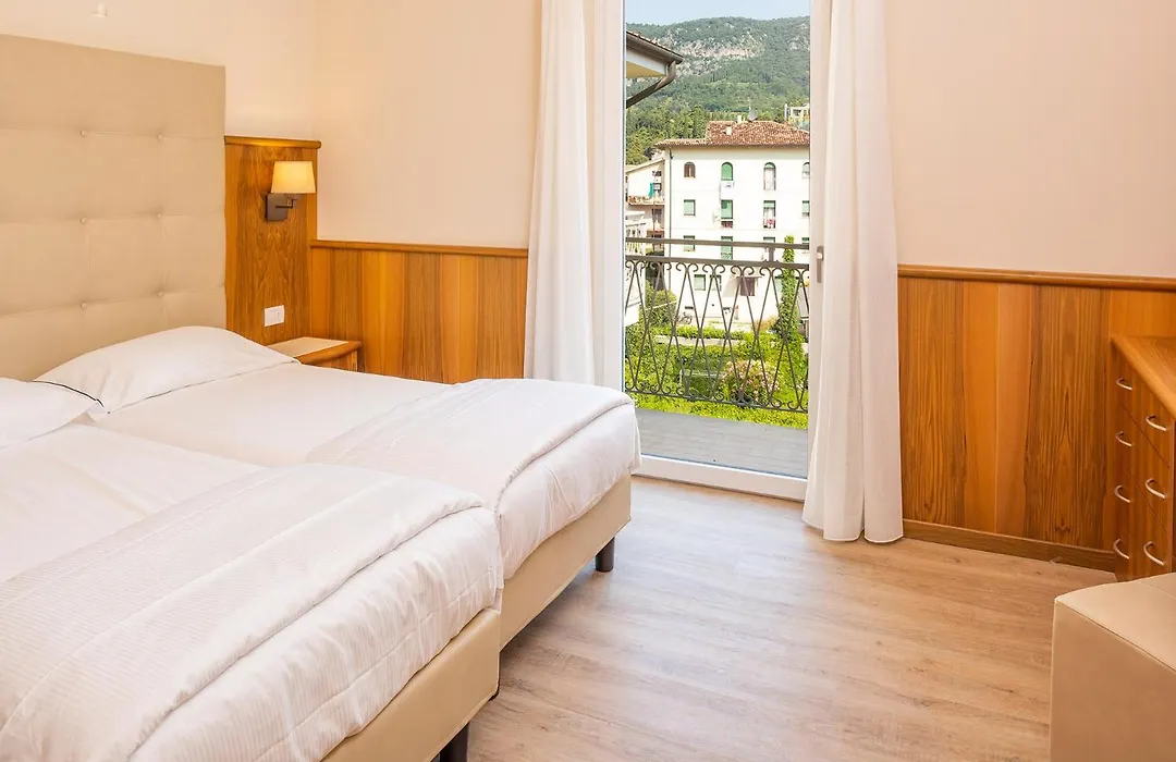 Hotel Centrale-1